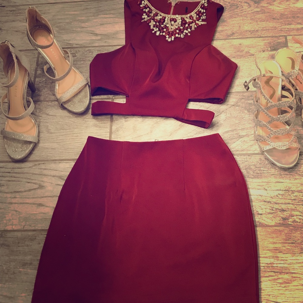 Splash 2-piece homecoming ensemble